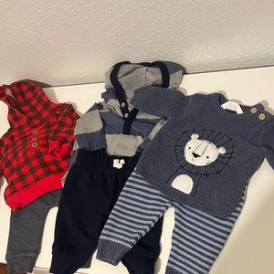 Bundle of 18 pieces of Baby Boy
0-3months clothing
